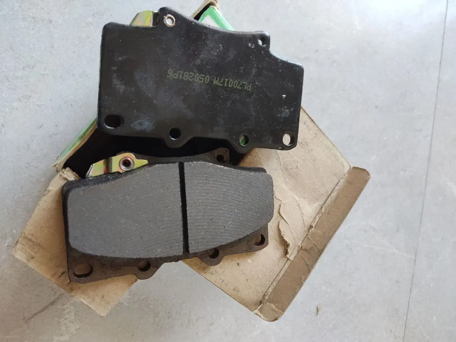 لنت جلو تویوتا هایلوکس|قطعات یدکی و لوازم جانبی|فردیس, شهرک هفده شهریور|دیوار