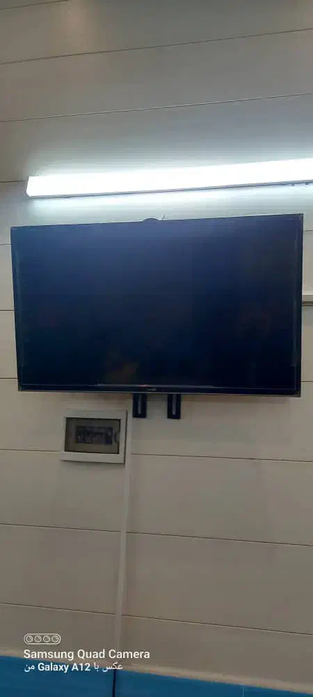تلویزیون ال ای دی ۳۲ اینچ|تلویزیون و پروژکتور|قم, باغ کرباسی|دیوار