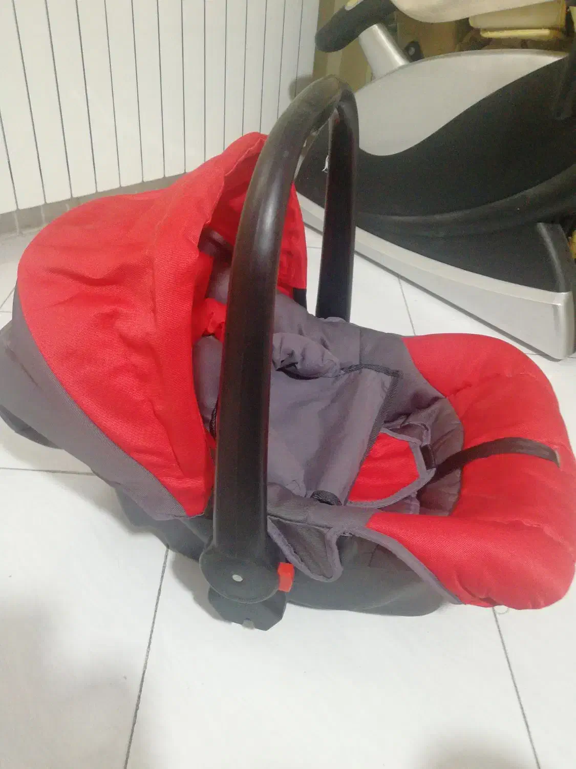 کریر پیر گاردین|تخت و صندلی بچه|تهران, صادقیه|دیوار