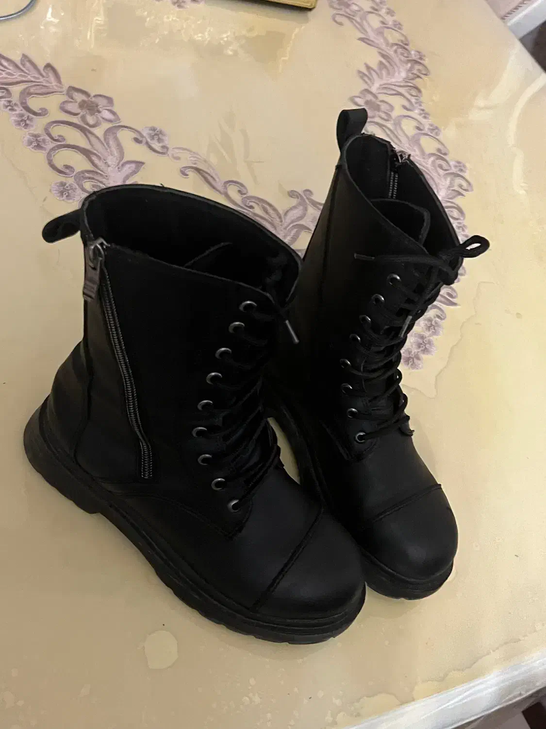 نیم بوت دخترانه|کیف، کفش، کمربند|خوی, |دیوار