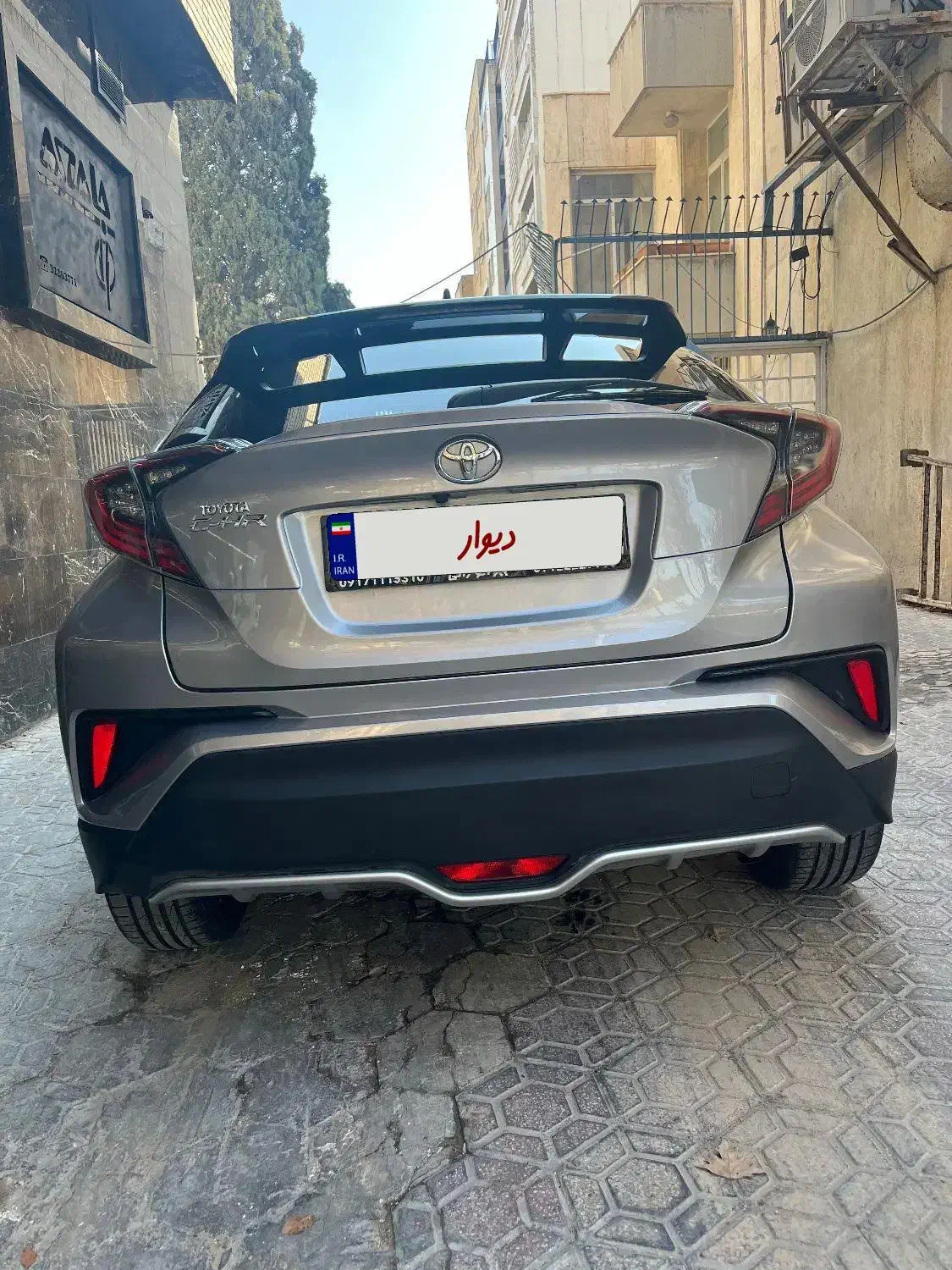 تویوتا chr 2017|خودرو سواری و وانت|شیراز, باغ تخت|دیوار