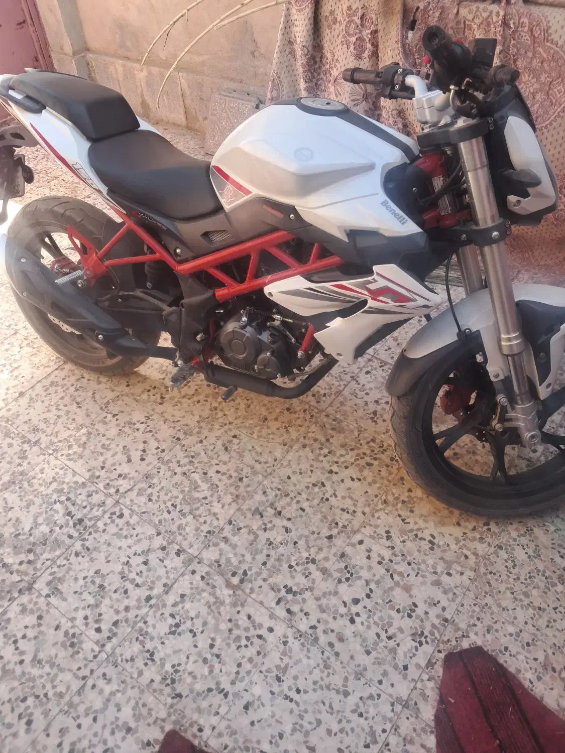 مدل ۱۴۰۲درحد صفر|موتورسیکلت|قائن, |دیوار