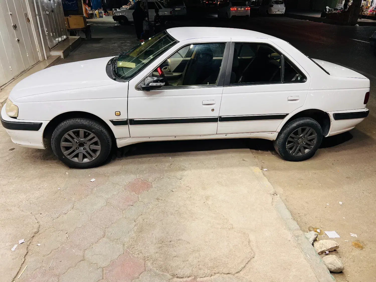 فروش فوری پژو پارس سال 98|خودرو سواری و وانت|کهنوج, |دیوار