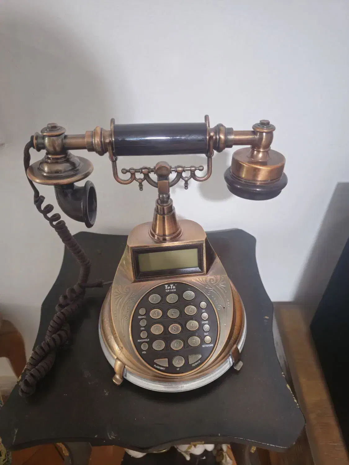 تلفن|تلفن رومیزی|مشهد, هفت تیر (حافظ)|دیوار