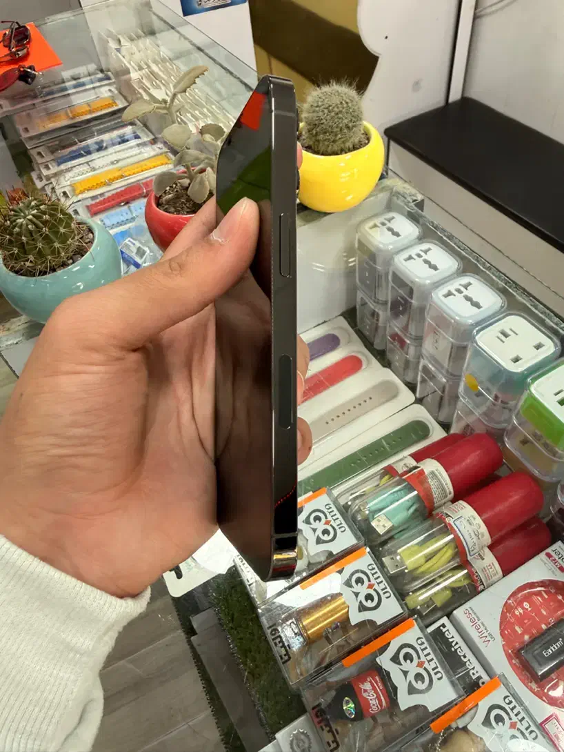 آیفون ۱۳ پرو ۲۵۶ گیگ LLA مشکی خوش قیمت|موبایل|بجنورد, |دیوار