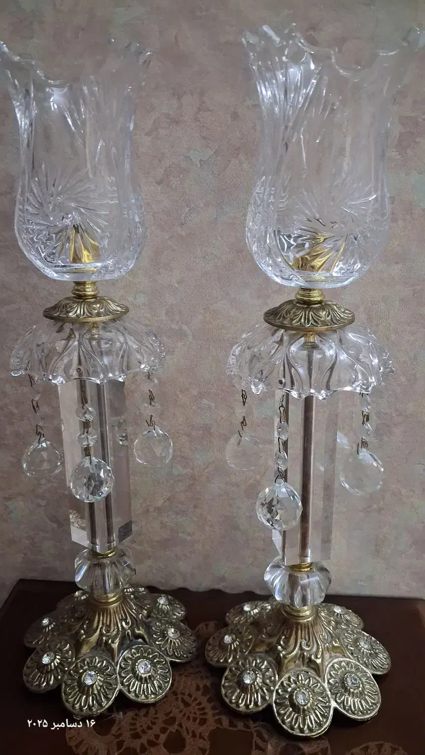 لاله کریستال پایه برنز|صنایع دستی و سایر لوازم تزئینی|ری, دولت‌آباد|دیوار