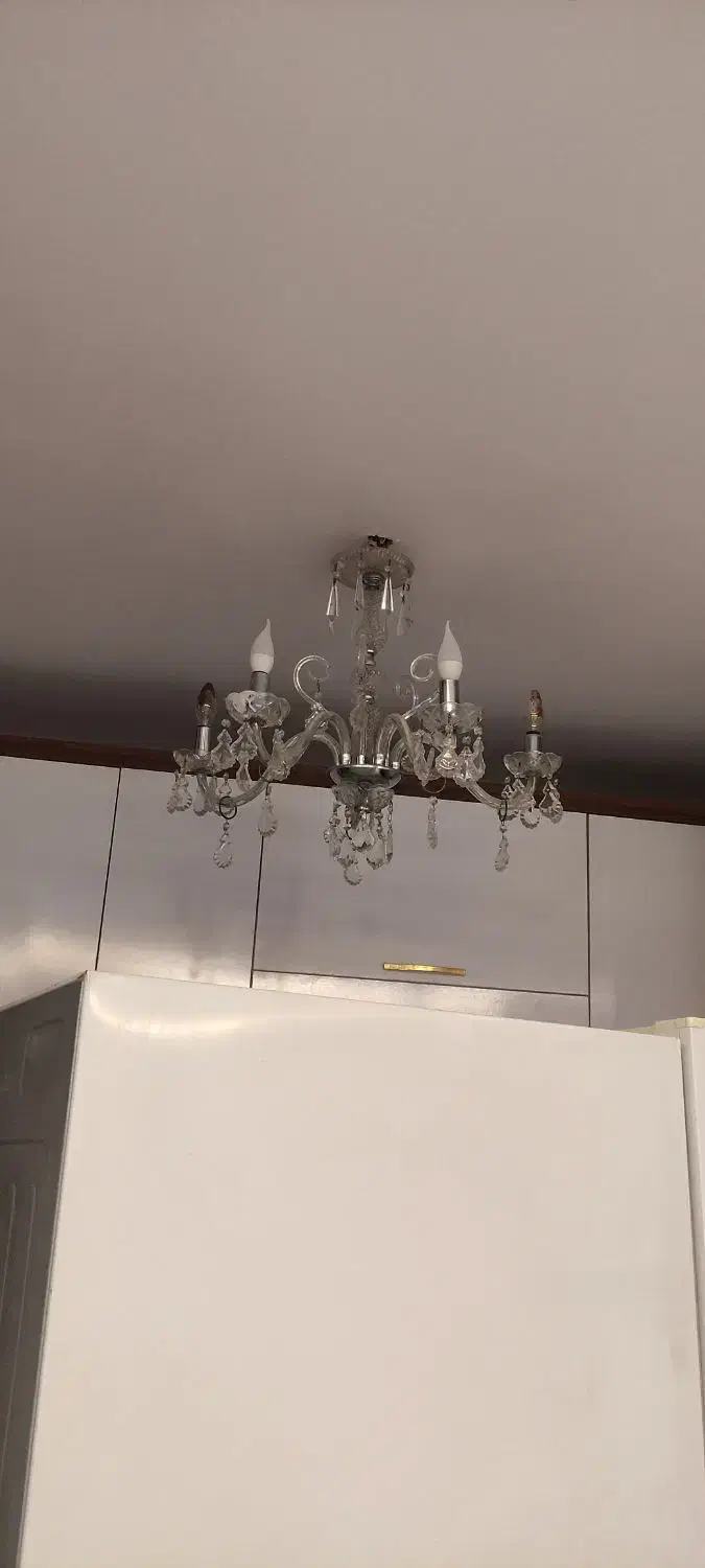 لوستر آویز|لوستر و چراغ آویز|گلبهار, شهر جدید گلبهار|دیوار