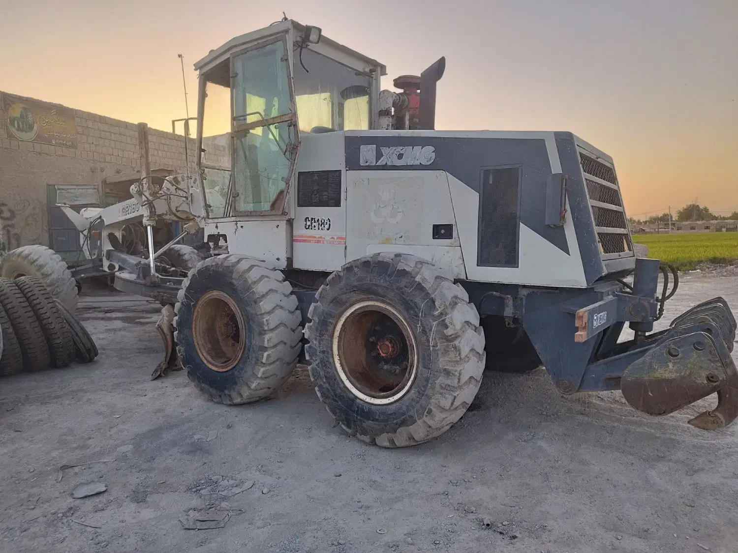 گریدر.(معاوضه بالودر)|خودرو سنگین|کرمان, |دیوار