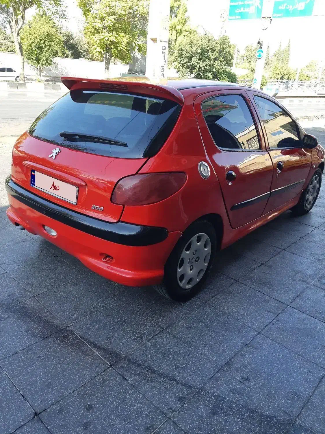 ۲۰۶ مدل ۸۲ تیپ ۲|خودرو سواری و وانت|شیراز, شهرک ایثار|دیوار