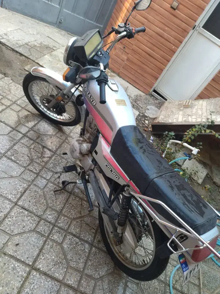 موتور سیکلت هوندا 150دنده ای|موتورسیکلت|اصفهان, دنارت|دیوار