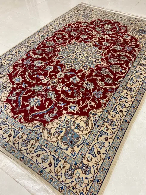 قالیچه ۳متری نایین اصفهان گل ابریشم|فرش|همدان, |دیوار