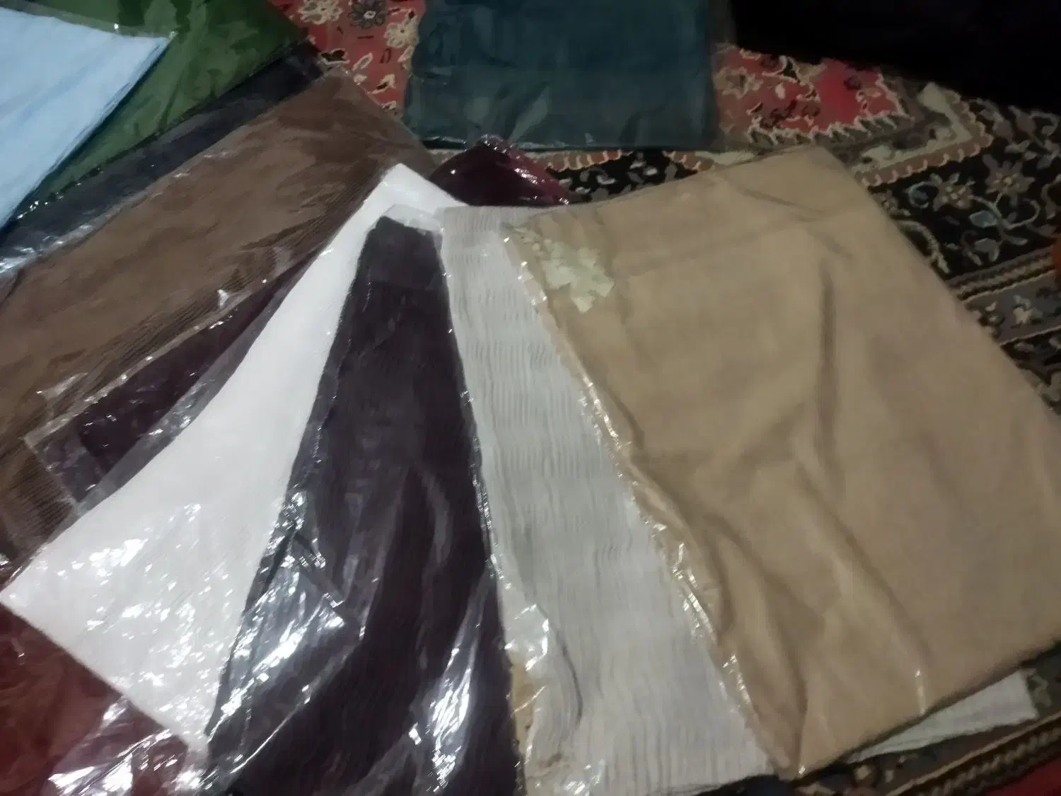 شال برشکا|لباس|لردگان, |دیوار