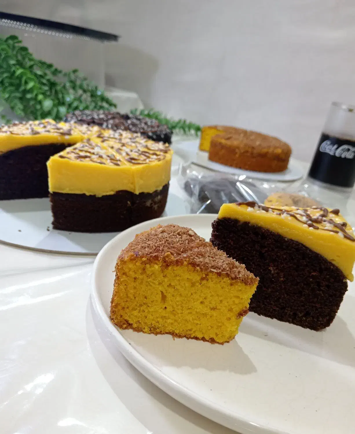 کیک خانگی کنارتخته|خوردنی و آشامیدنی|کنار تخته و کمار, |دیوار