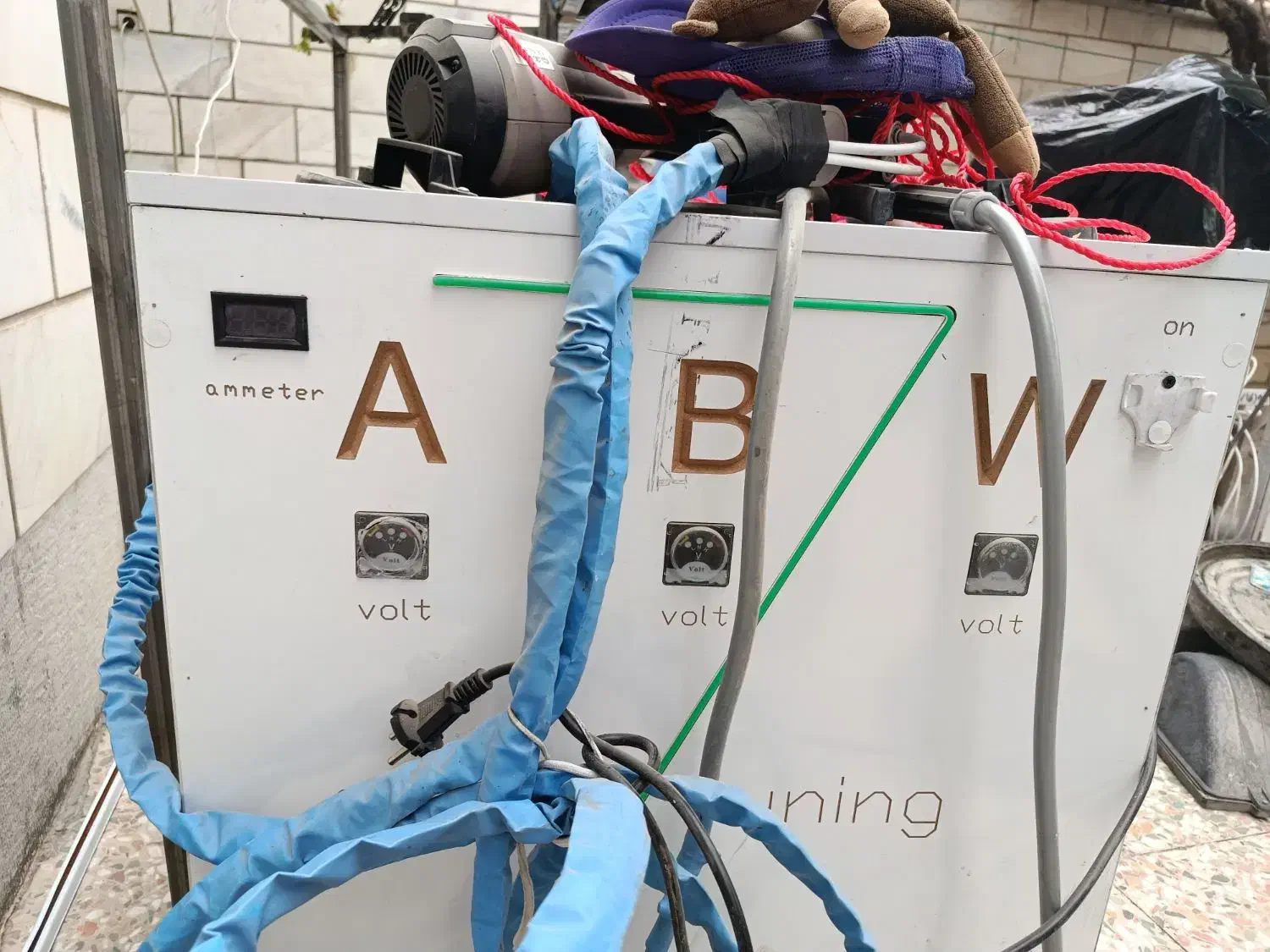 فانتا کروم پاش اتوماتیک در حد نو|ماشین‌آلات صنعتی|اندیشه, اندیشه فاز ۲|دیوار