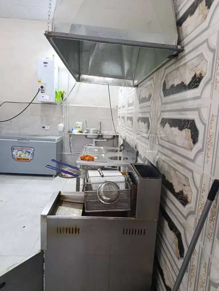 فروش و اجاره مغازه سوخاری در حال کار|فروش مغازه و غرفه|سیرجان, |دیوار