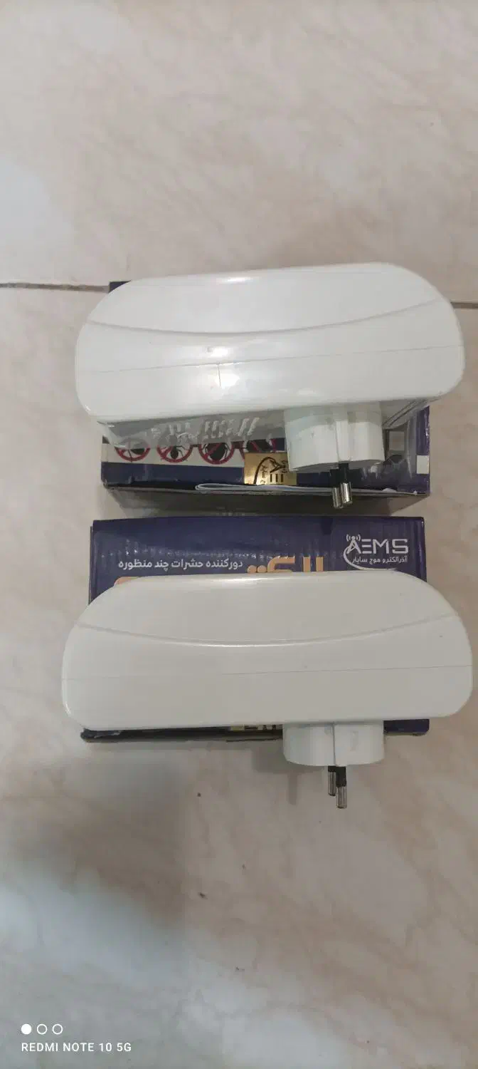 دو عدد دستگاه مغناطیسی سوسک کش|سایر لوازم برقی|اندیشه, اندیشه فاز ۱|دیوار