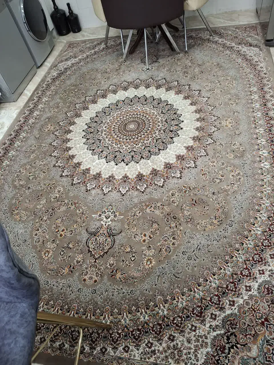 فرش در حد نو|فرش|گلستان (تهران), |دیوار