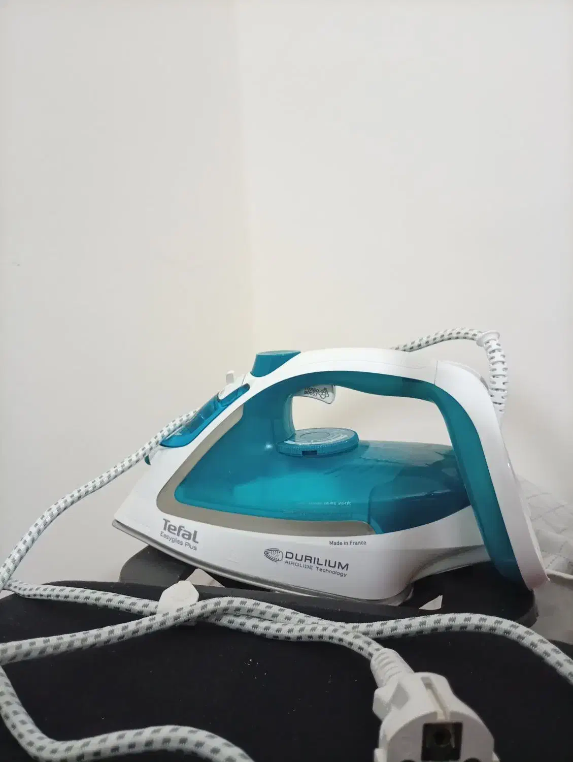 اتوtefal اصل فرانسه همراه با میز|اتو و لوازم اتو|پرند, فاز ۴|دیوار