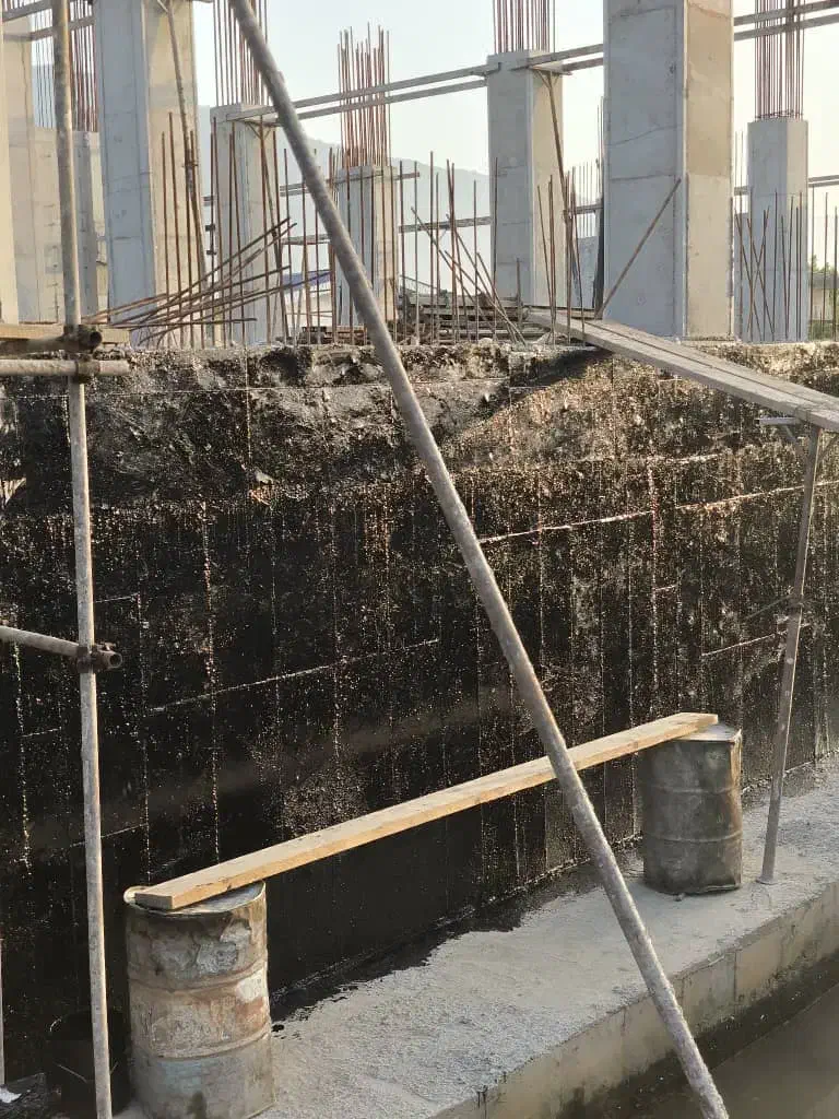 ایزوگام پلیمری ۶۰×۷۰ و پرایمر پلیمری شرق دنیا|مصالح و تجهیزات ساختمان|شاهرود, |دیوار