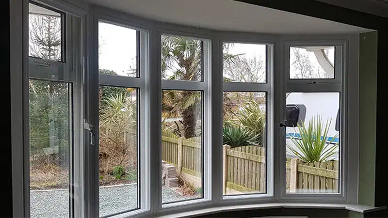 تعمیر و رگلاج انواع درب و پنجره دوجداره upvc|خدمات پیشه و مهارت|تبریز, |دیوار