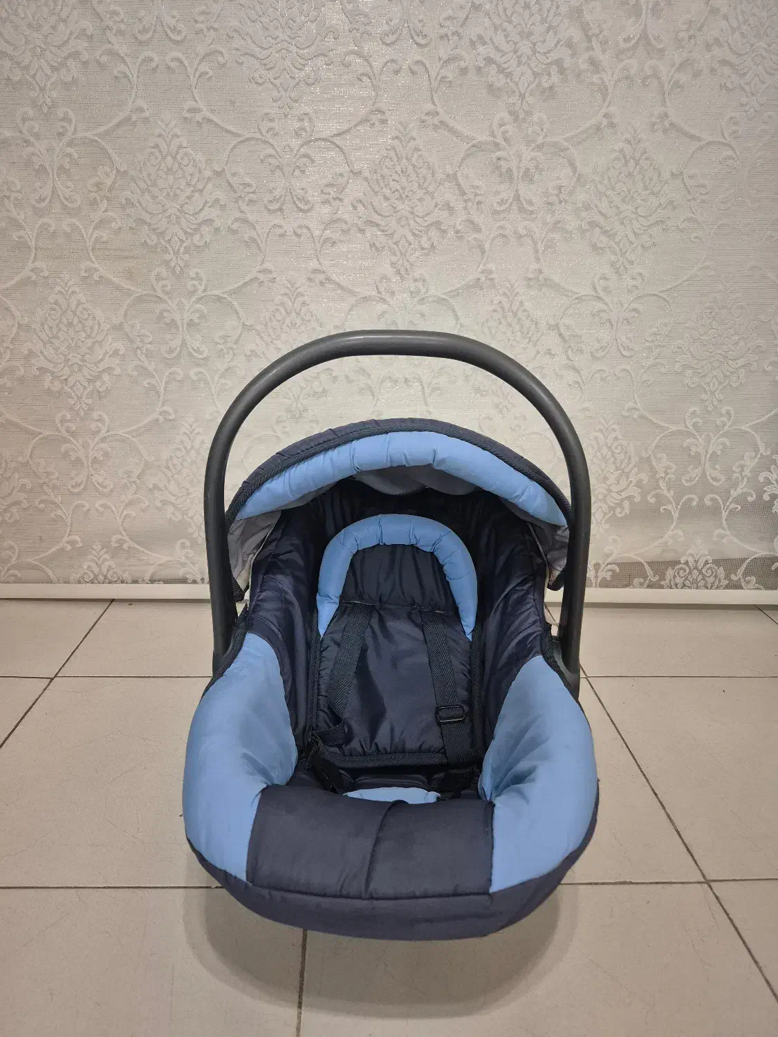 کریر|کالسکه و لوازم جانبی|ابهر, |دیوار