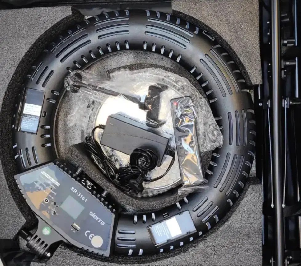 رینگ لایت sierra sr 3161|دوربین عکاسی و فیلم‌برداری|ازنا, |دیوار