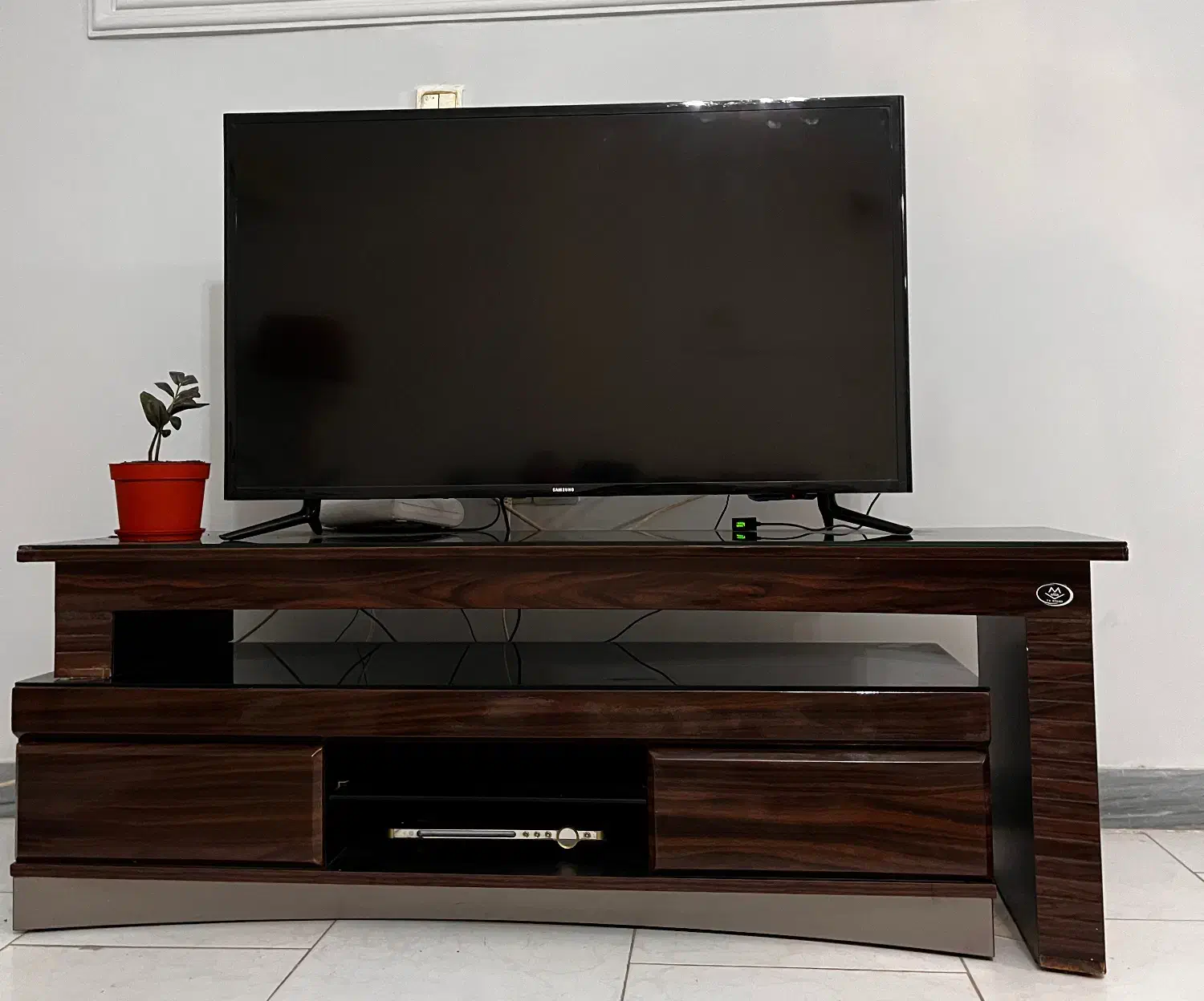 تلویزیون سامسونگ ۴۳اینچ|تلویزیون و پروژکتور|رشت, فلسطین|دیوار