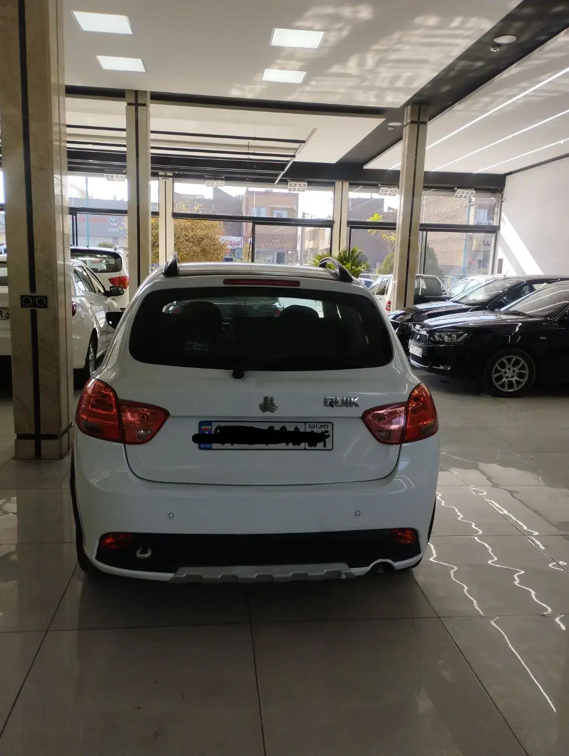 کوییک آر سفید مشکی مدل ۴۰۰ بصورت نقدواقساط|خودرو سواری و وانت|یزد, |دیوار