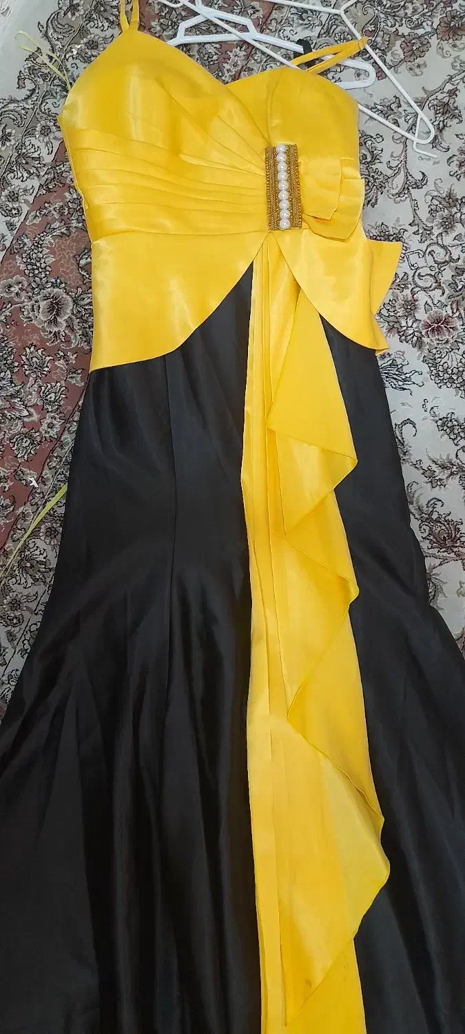 لباس مجلسی|لباس|رشت, شهرک قدس|دیوار