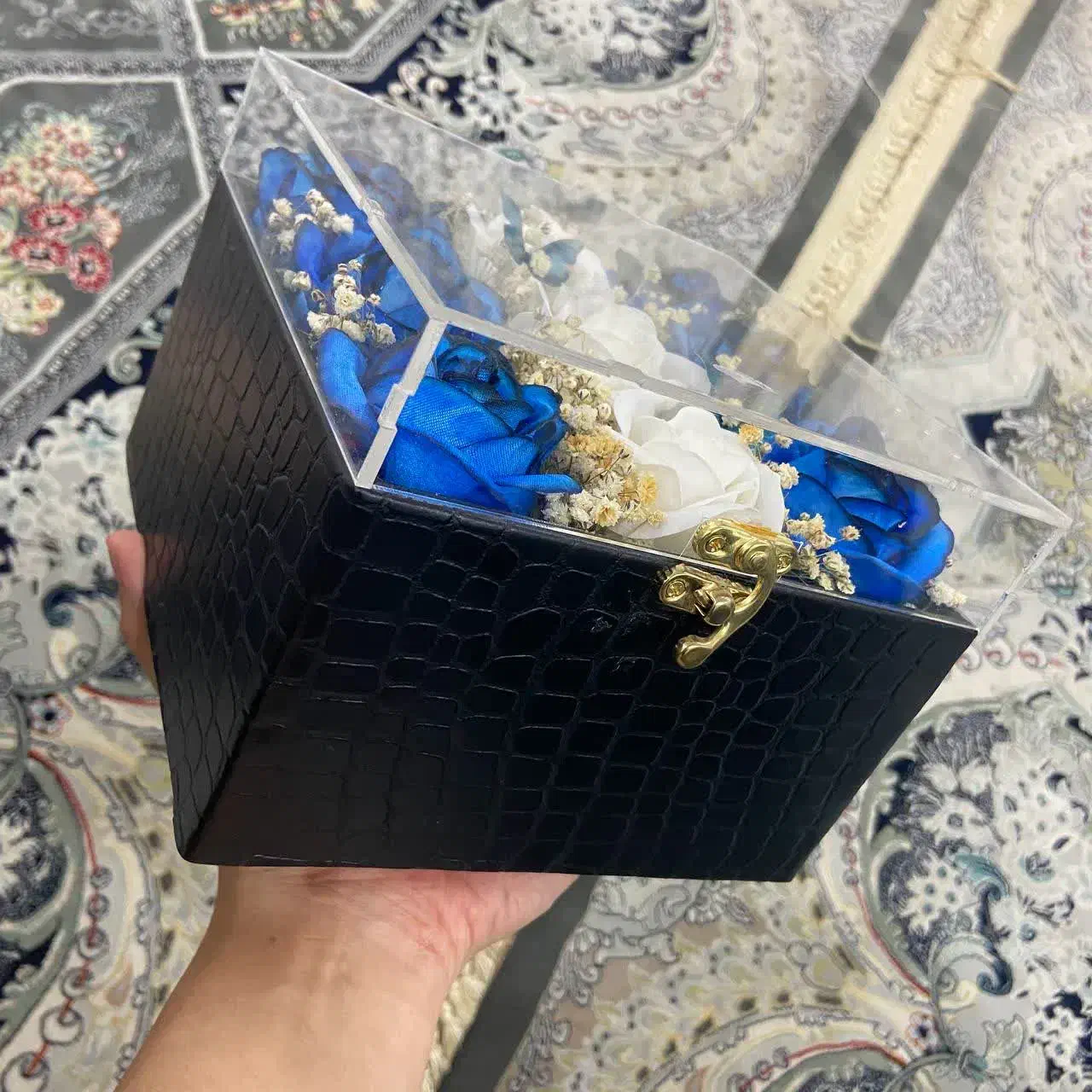 باکس گل هدیه ۹ شاخه|گل مصنوعی|اسلام‌شهر, شهرک مفیدی|دیوار