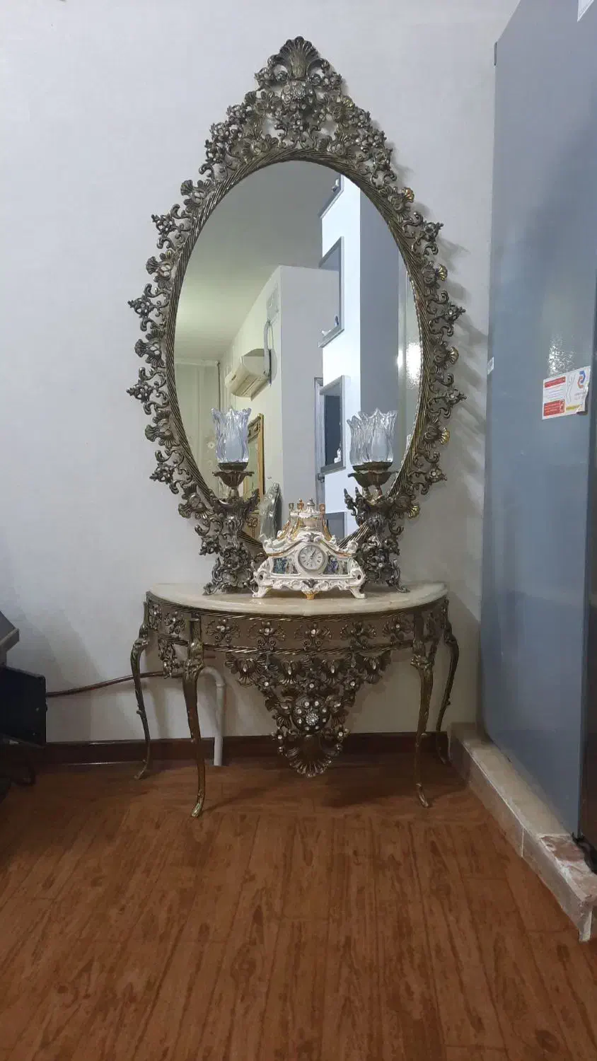 آینه کنسول برنز اصل وبروز|صنایع دستی و سایر لوازم تزئینی|قم, انصارالحسین|دیوار