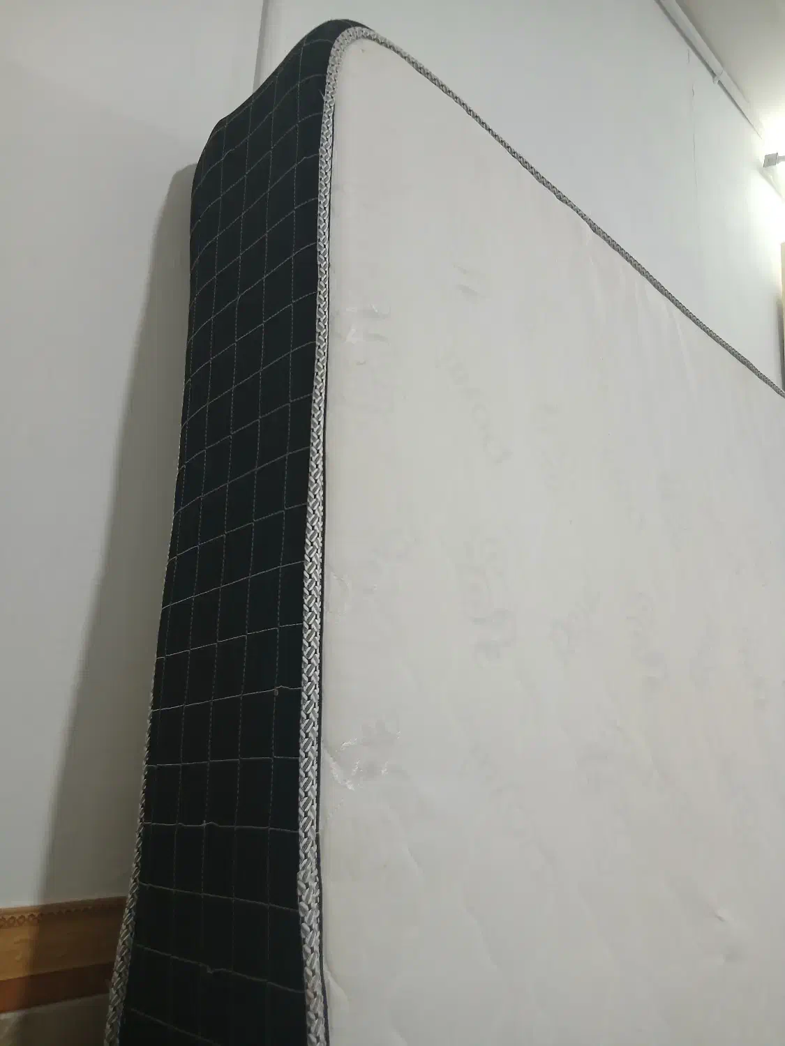 تشک خوش خواب|تخت و سرویس خواب|تربت جام, پاسداران|دیوار