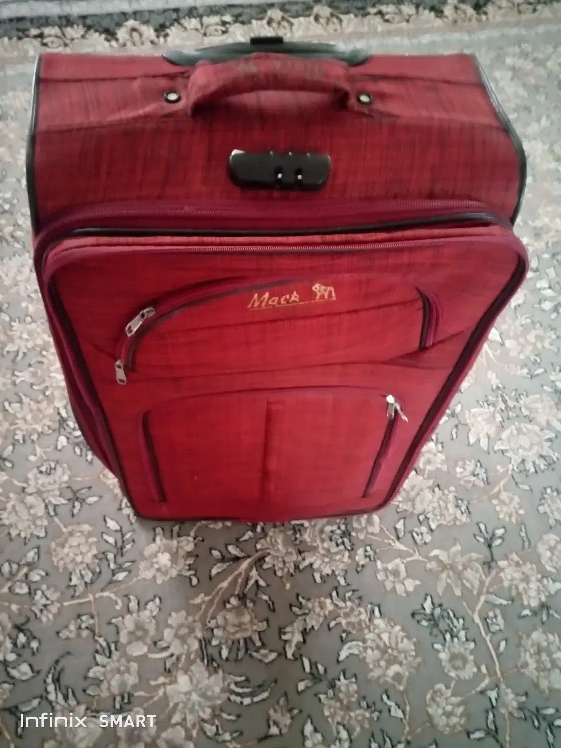 چمدان بزرگ نو|کیف، کفش، کمربند|سراوان, |دیوار