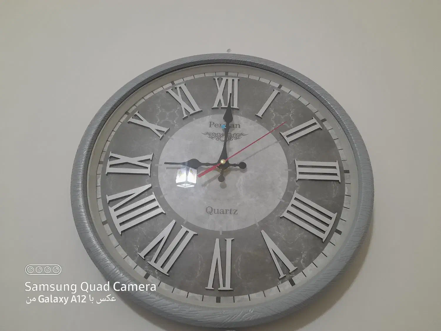 ساعت دیواری درحد نو|ساعت دیواری و تزئینی|رشت, نظری|دیوار