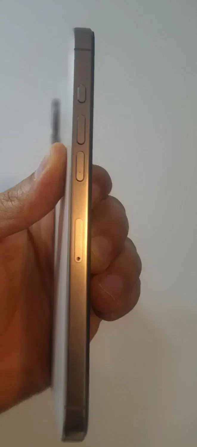 آیفون 16 پرومکس باطری ۱۰۰|موبایل|شیراز, شهرک آرین|دیوار