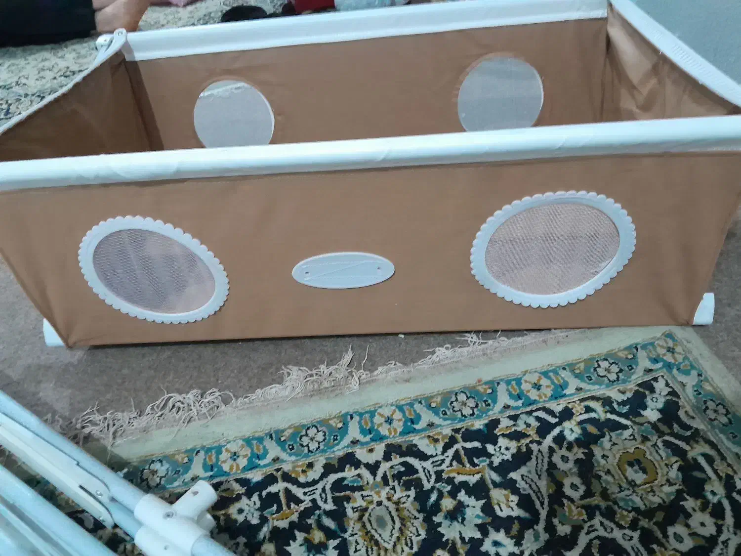 گهواره|تخت و صندلی بچه|کلاچای, |دیوار