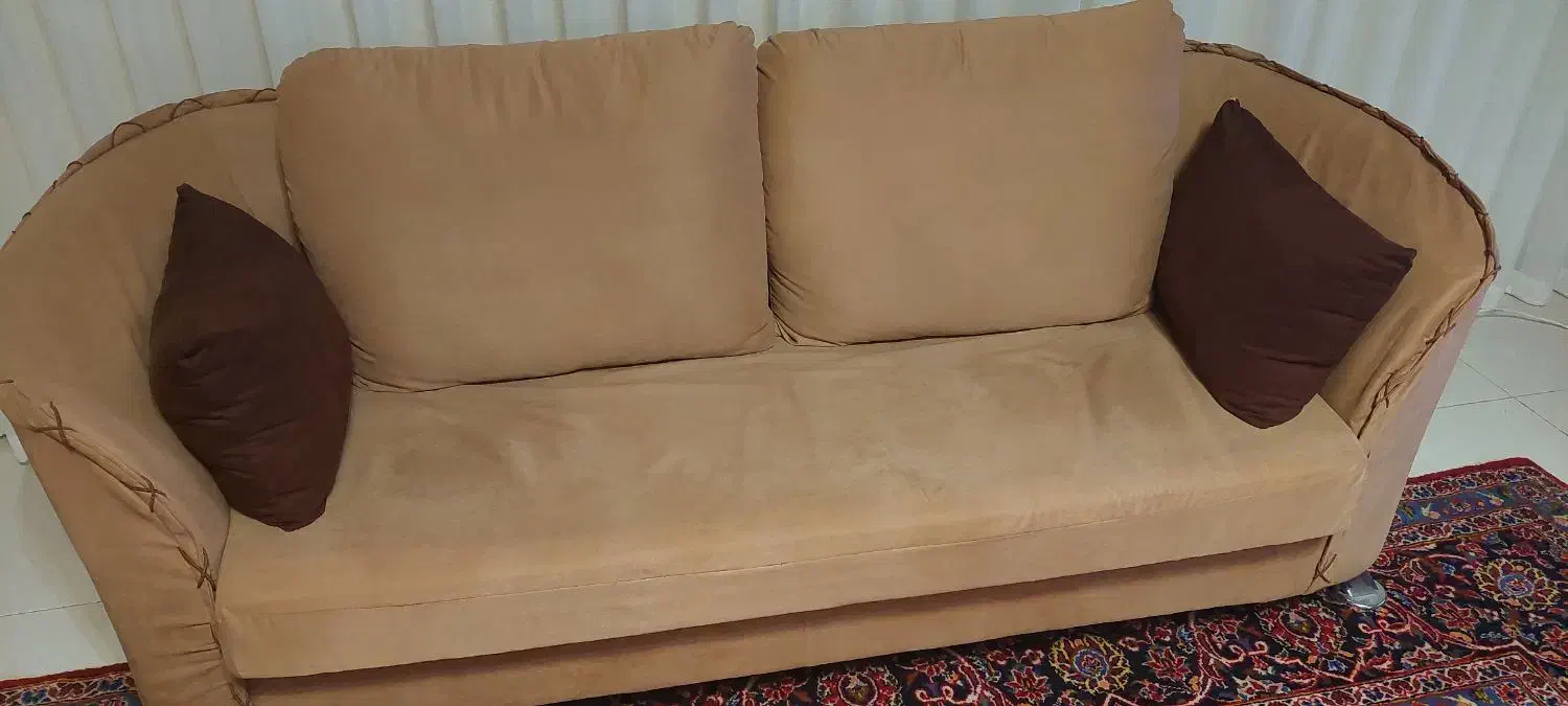 راحتی ۷ نفره ومیز ناهار خوری شش نفره چوبی|مبلمان خانگی و میز عسلی|کرمانشاه, |دیوار