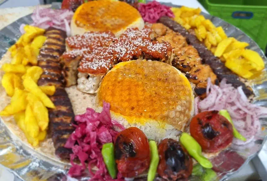 پیک موتوری جهت کار در رستوران|استخدام خدمات فروشگاه و رستوران|مسجد سلیمان, |دیوار