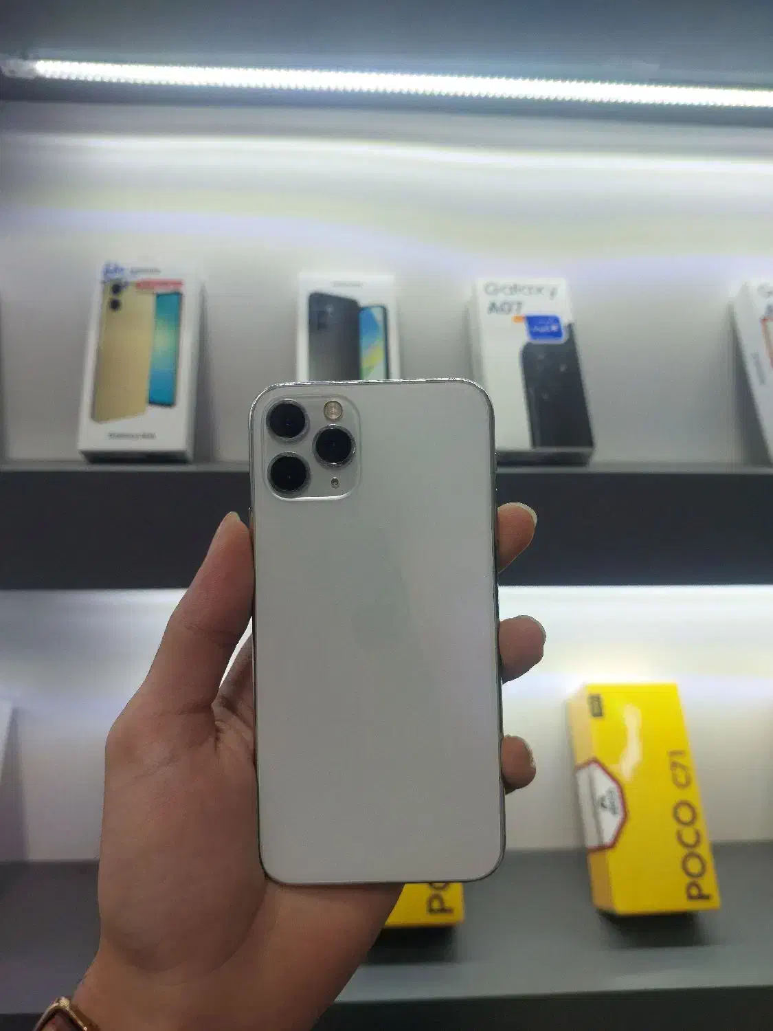 iphone 11 pro 256G|موبایل|صومعه‌سرا, |دیوار