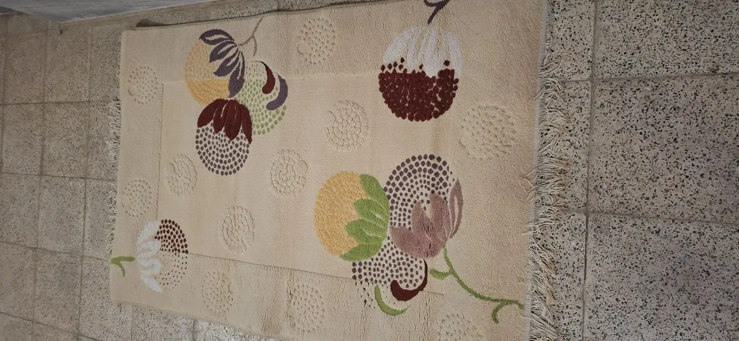 فرش یک در یک و نیم  متری در حد نو( ورق بزنید )|فرش|قزوین, |دیوار