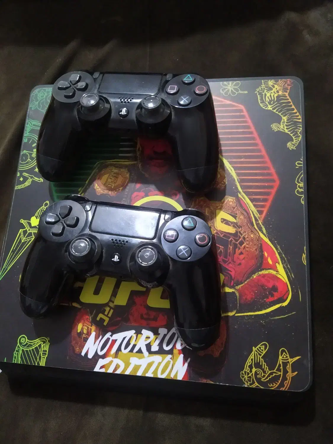 ps4 اسلیم 1 ترا  دو دسته|کنسول، بازی ویدئویی و آنلاین|قشم, |دیوار