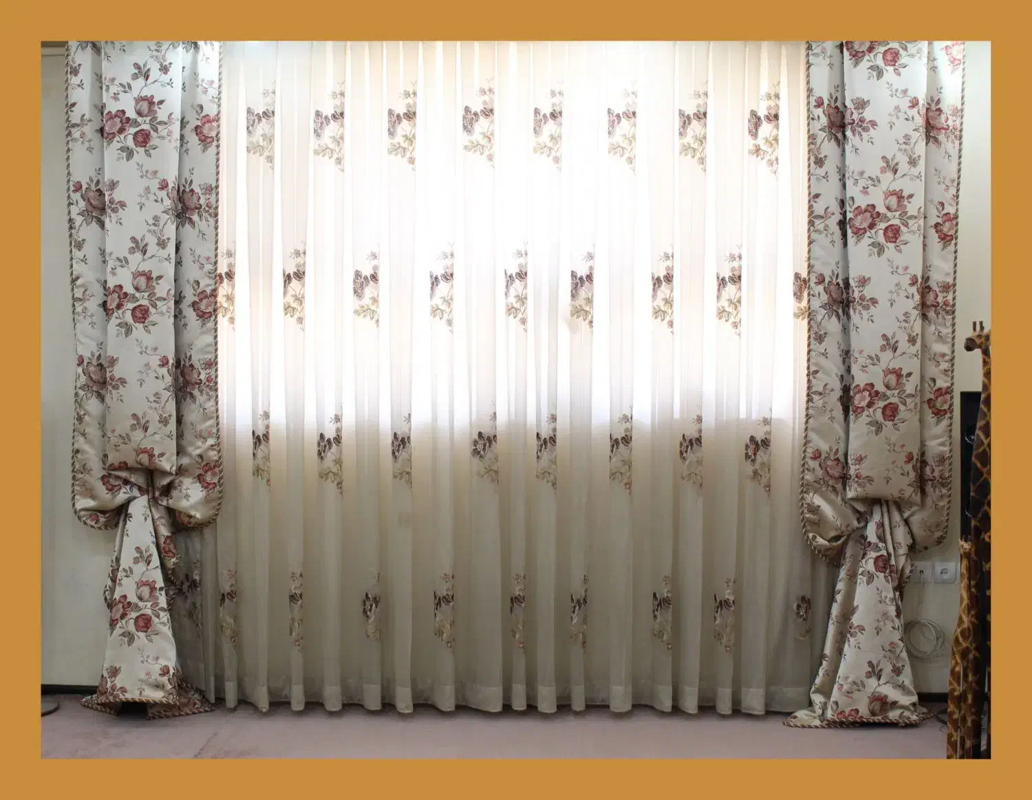 پرده|پرده، رانر، رومیزی|کرج, بنیاد|دیوار