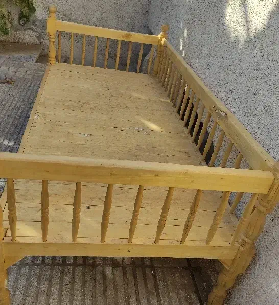 شاه نشین|تخت و سرویس خواب|سبزوار, شهدا|دیوار