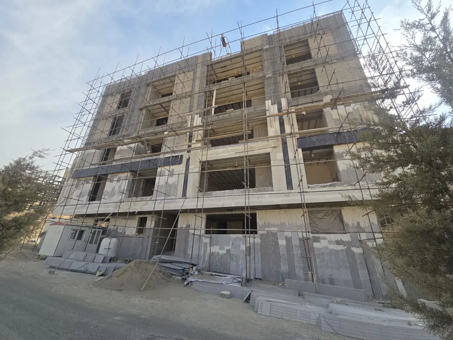 فروش آپارتمان در حال ساخت|پیش‌فروش املاک|هشتگرد, فاز ۳ مهستان|دیوار