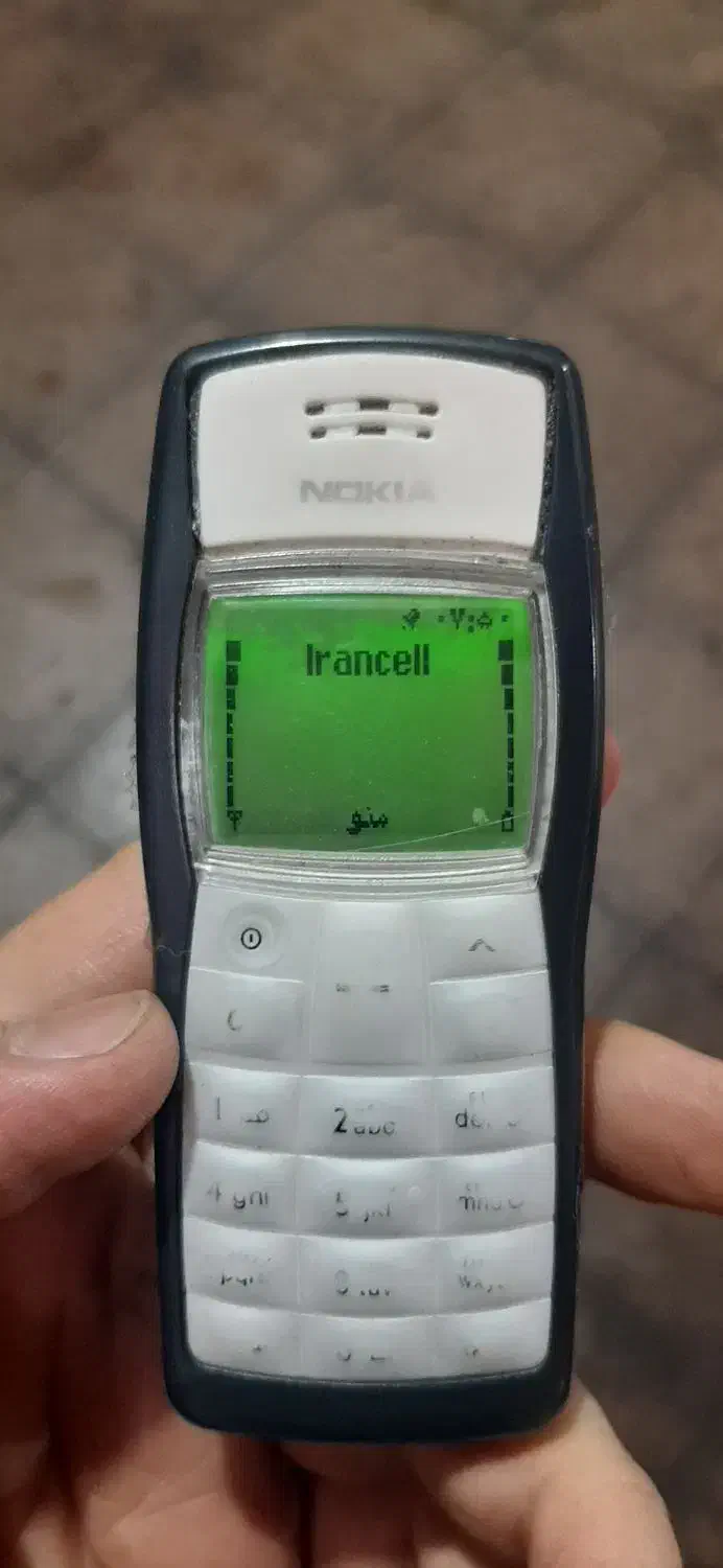 ۲عدد گوشی ۱۱۰۰ روشن سالم|موبایل|چهارباغ, |دیوار