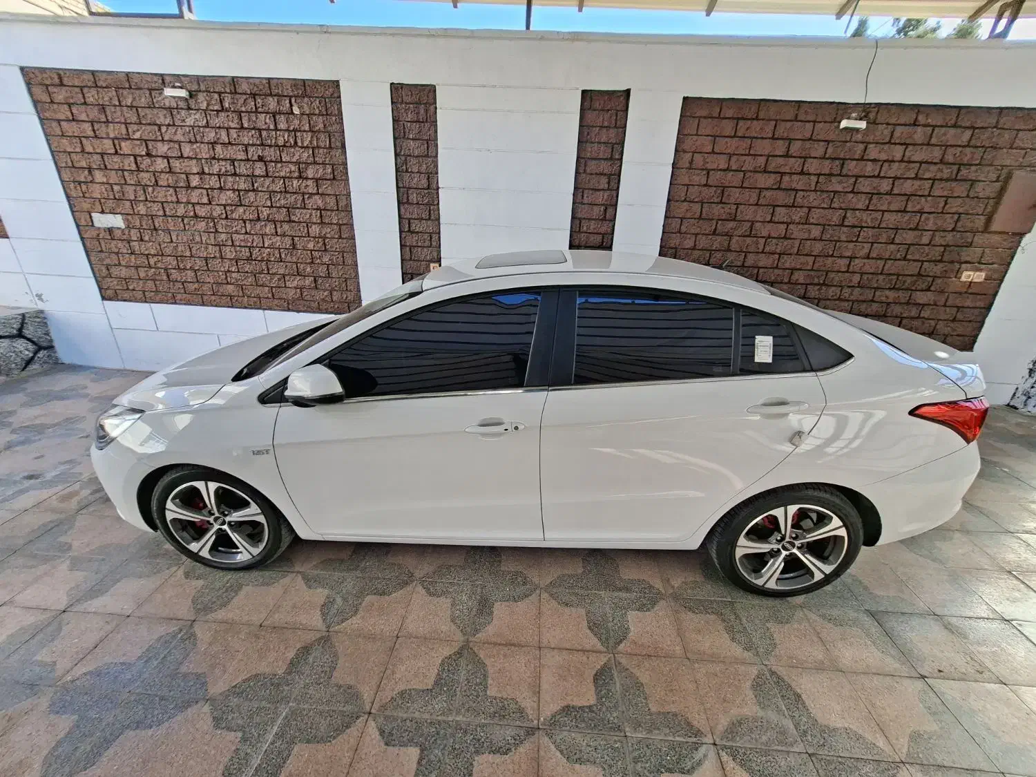 ماشین اریزو ۵|خودرو سواری و وانت|یزد, |دیوار