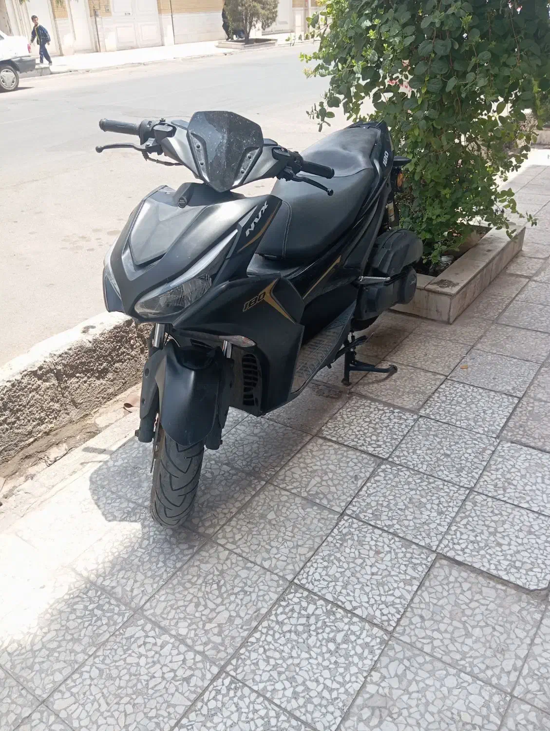 ایروکس صدو هشتاد|موتورسیکلت|قم, انسجام|دیوار