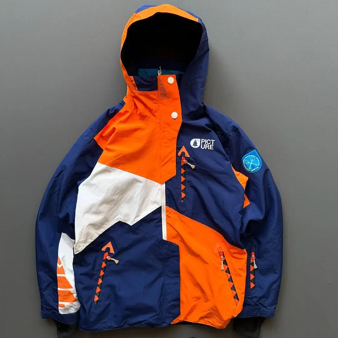 بار زخیم تاناکورا عمده|لباس|تهران, مولوی|دیوار