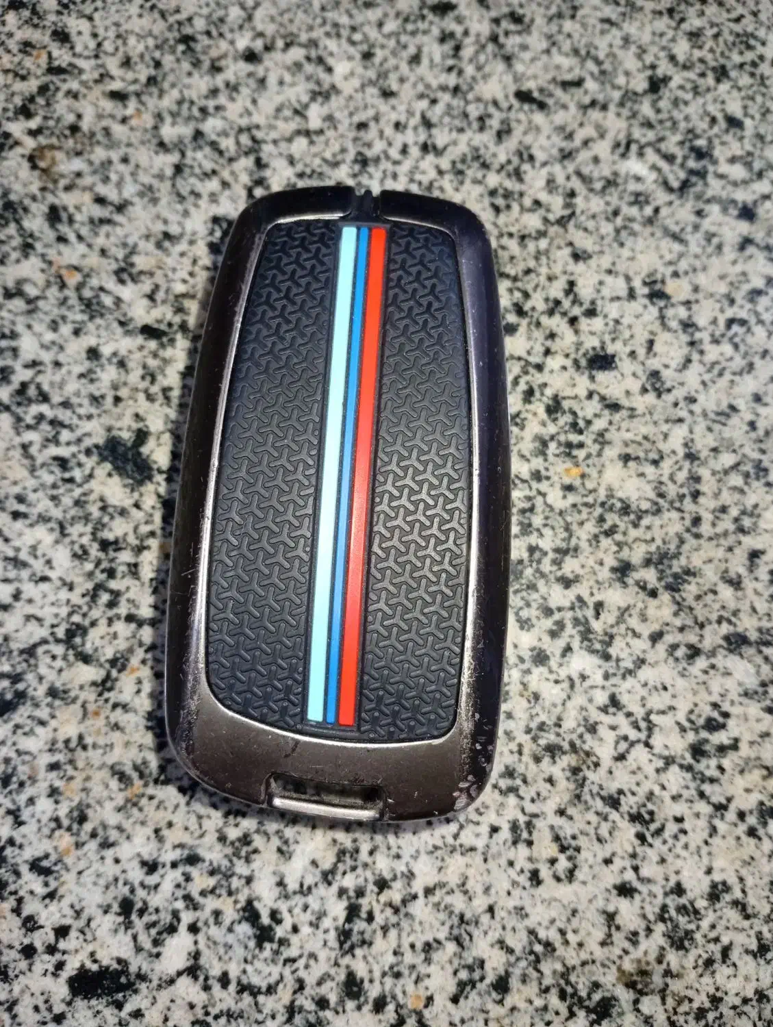 پیدا شده|اشیا|بم, |دیوار