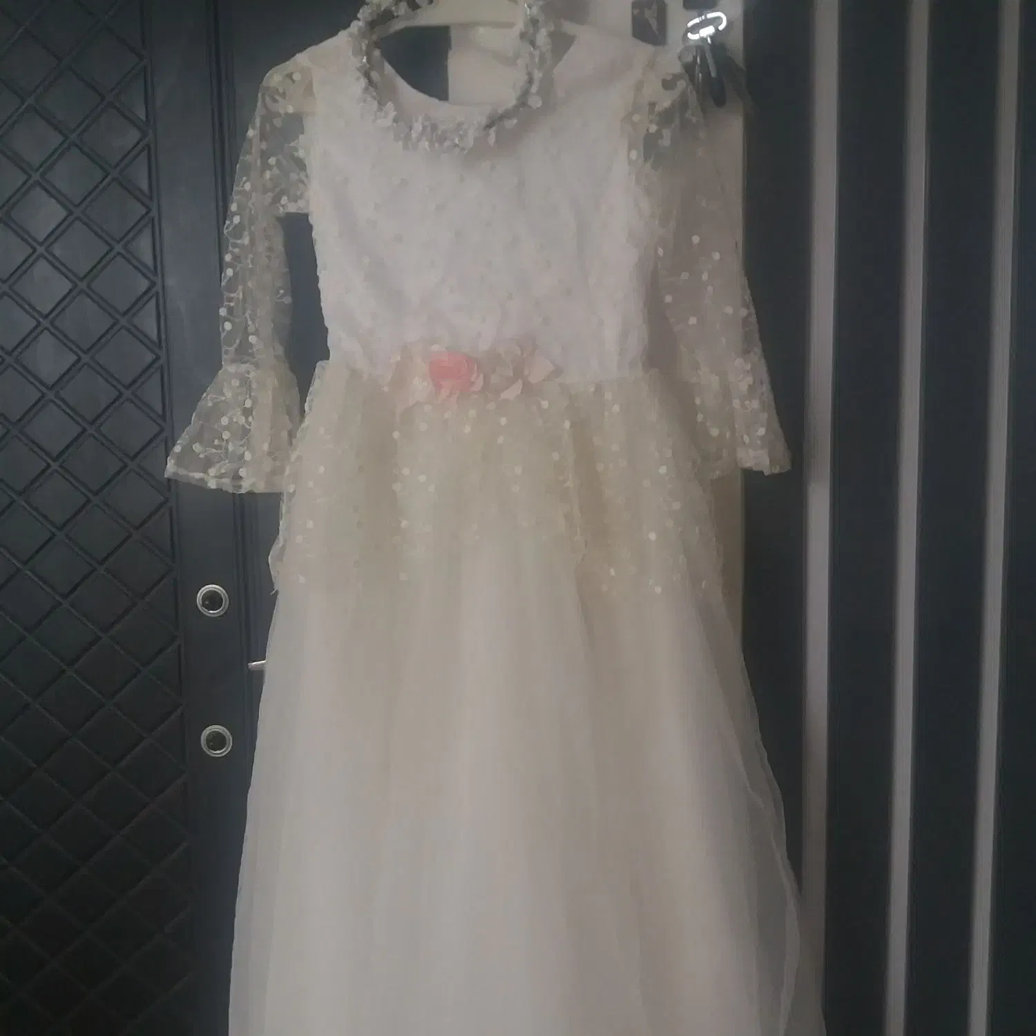 لباس عروس بچگانه|لباس|قروه, |دیوار